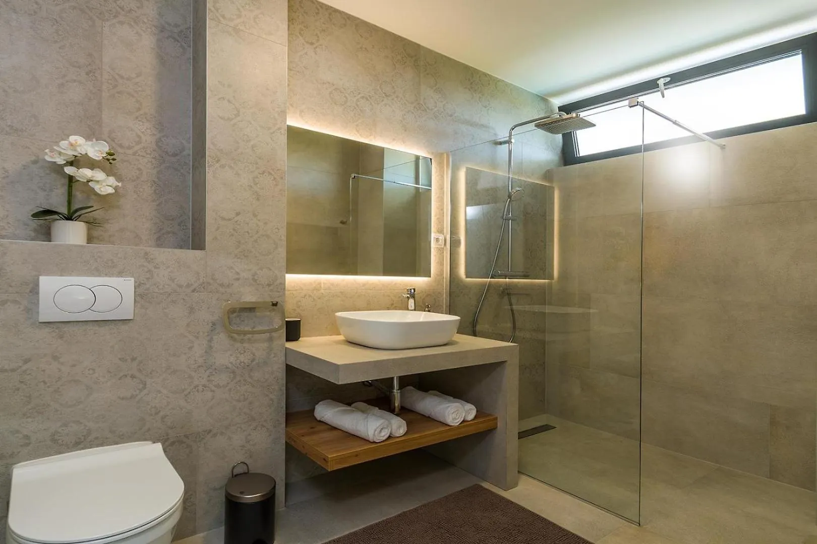 Villa Celi Valbandon 0*,  Croatia